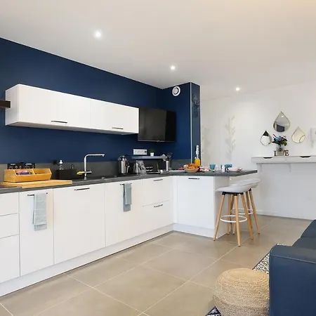 Expat Renting - Les Oustalous - Piscine - Parking