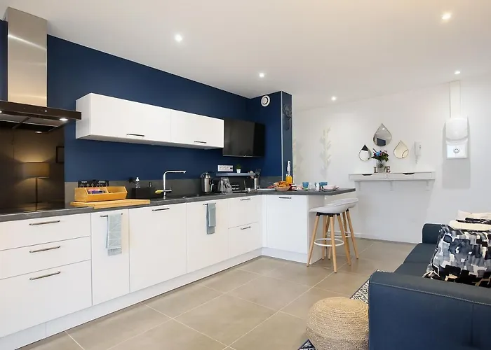 Expat Renting - Les Oustalous - Piscine - Parking