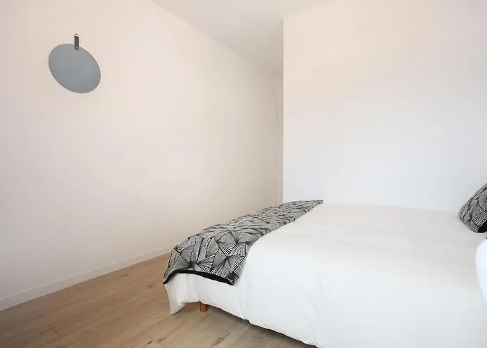 Expat Renting - Les Oustalous - Piscine - Parking Lägenhet