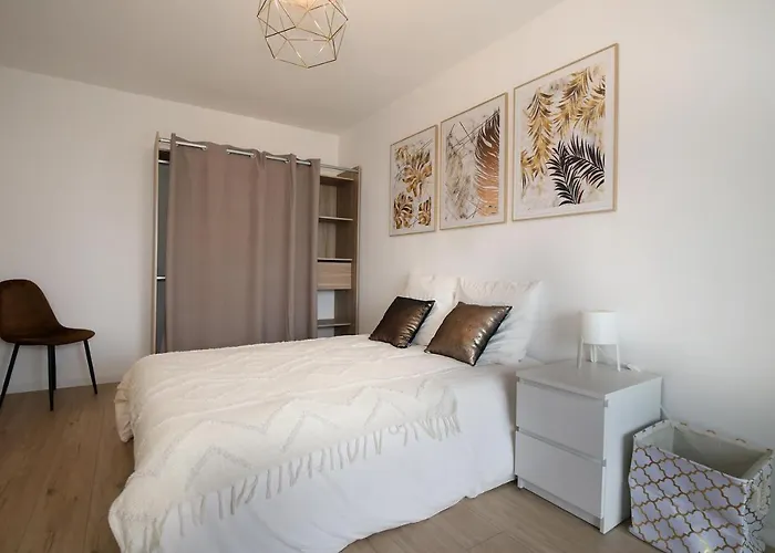 Expat Renting - Les Oustalous - Piscine - Parking